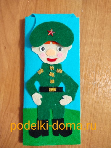 Шоколадница для будущего защитника