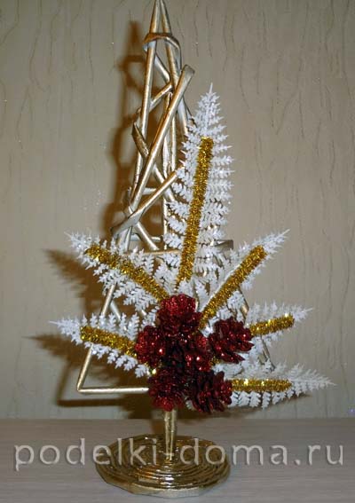 Новогодние поделки из бумажной лозы Новогодние поделки из бумажной лозы