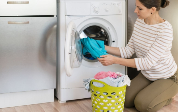 Большая стирка и сохранение гардероба: какие вещи нельзя стирать с кондиционером Большая стирка и сохранение гардероба: какие вещи нельзя стирать с кондиционером