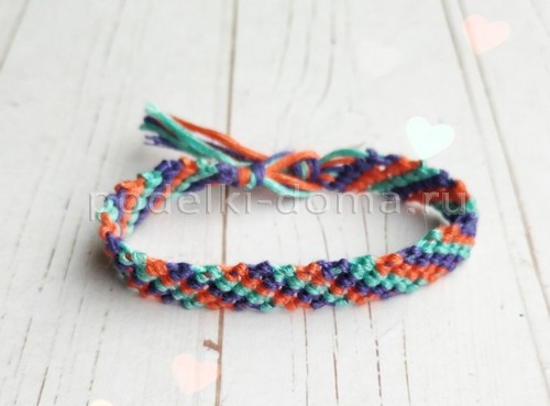Как сплести браслеты из шнуров и нитей