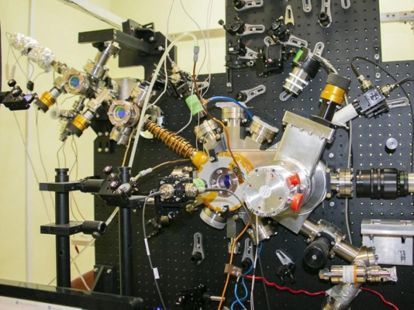 Земля стала вращаться быстрее: ученые хотят «заморозить» время