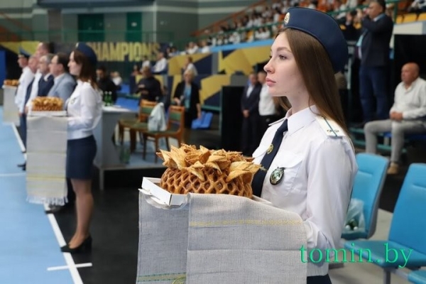 В Бресте открылся международный турнир таможенных служб по мини-футболу