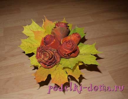 Кленовый лист из бумаги, оригами