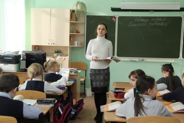 Министр образования рассказал, какую зарплату получают учителя