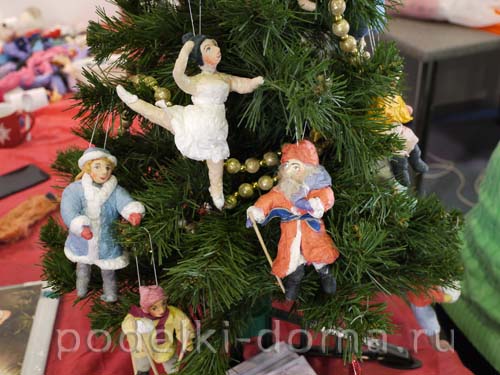 Снегурочка из смешанного папье-маше