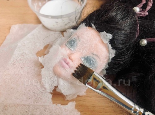 Снегурочка из смешанного папье-маше