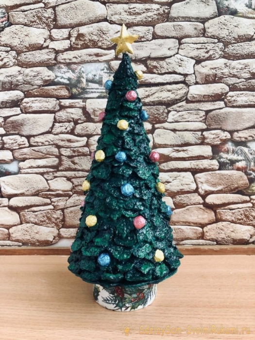 Новогодняя елочка из упаковки для яиц Новогодняя елочка из упаковки для яиц