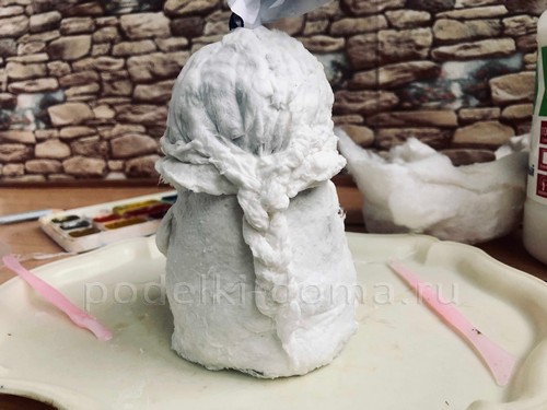 Снегурочка из смешанного папье-маше