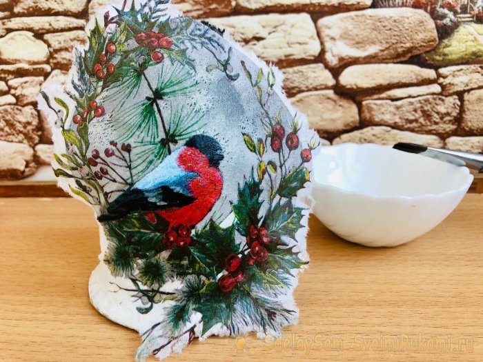 Как сделать елочная игрушку «Колокольчик» из бумаги Как сделать елочная игрушку «Колокольчик» из бумаги