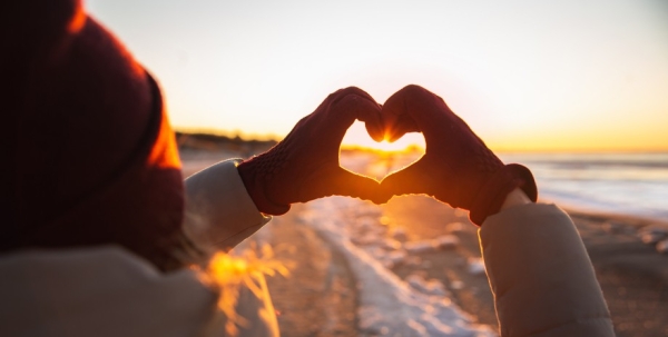 День зимнего солнцестояния 21 декабря 2022 года знаменует победу Солнца над тьмой и возрождение жизни на Земле День зимнего солнцестояния 21 декабря 2022 года знаменует победу Солнца над тьмой и возрождение жизни на Земле