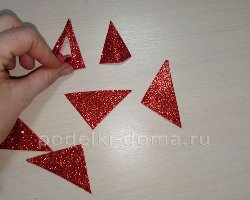 Эко-ёлка — поделка из подручного материала