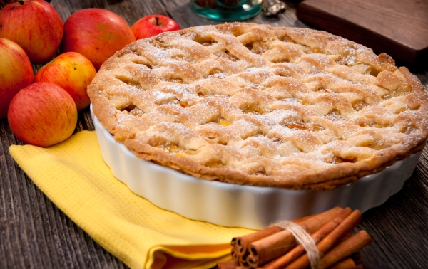 Проверенные способы, которые помогут без труда достать выпечку из любой формы