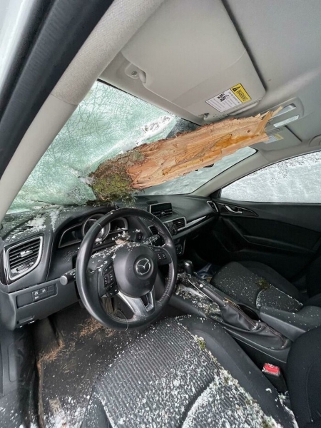 За момент до трагедии: на фото показали случаи невероятного везения