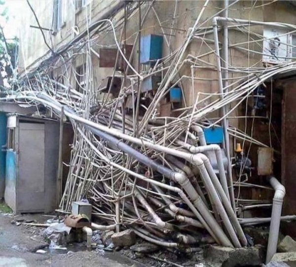 20 примеров того, что строительство не всегда подчиняется человеческой логике