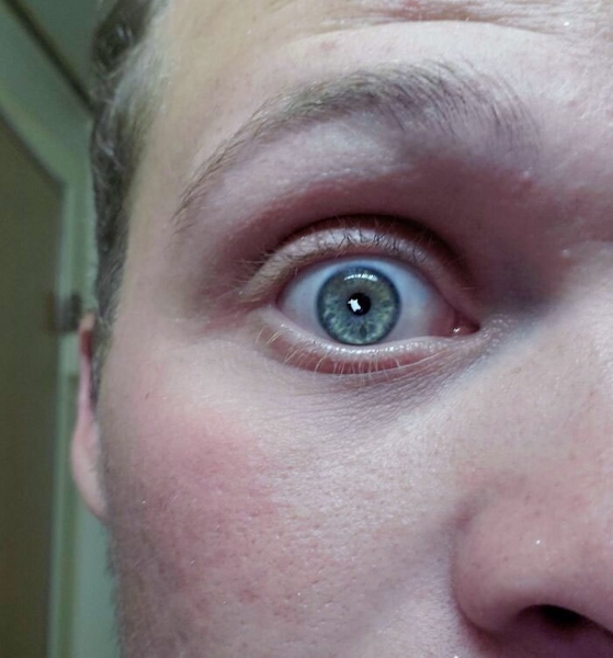 За момент до трагедии: на фото показали случаи невероятного везения