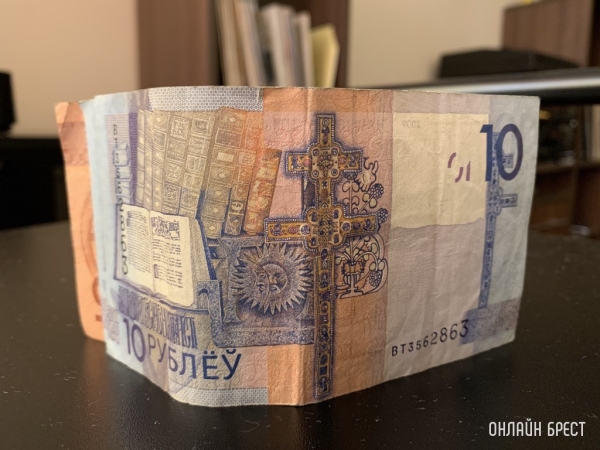 Каким специалистам готовы платить от 2500 рублей до &euro;2500 прямо сейчас? Топ реальных вакансий