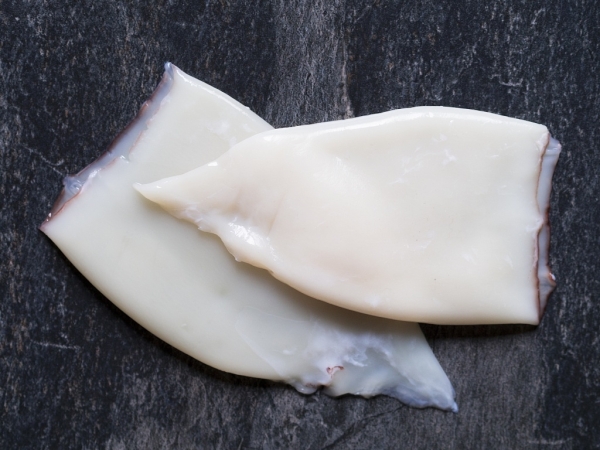 Простой лайфхак, как быстро почистить кальмаров