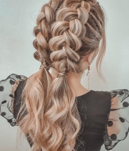 Привлекательно и практично: как можно собрать волосы в жару