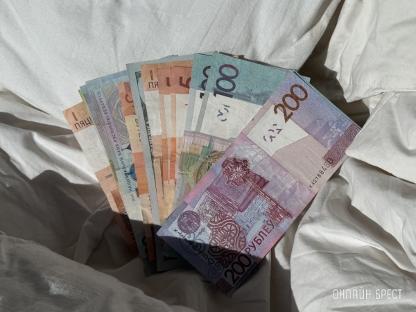 Зарплаты до 4000 рублей. Кому в Беларуси готовы платить такие деньги? Зарплаты до 4000 рублей. Кому в Беларуси готовы платить такие деньги?