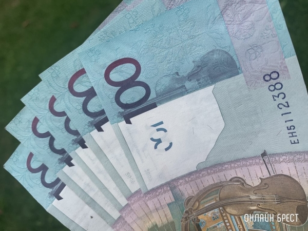 У отдельных белорусов заметно вырастет надбавка к пенсии