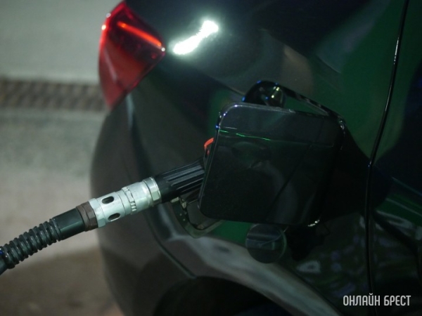 Топливо подорожает в Беларуси с 12 апреля Топливо подорожает в Беларуси с 12 апреля